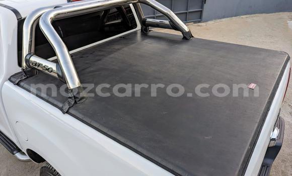 Comprar Novo Mazda BT-50 Branco Carro em Maputo em Maputo Comprar Novo Mazda BT-50 Branco Carro em Maputo em Maputo
