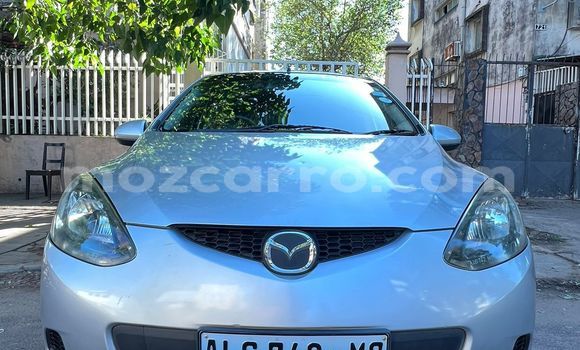 Comprar Usado Mazda Demio Prata Carro em Maputo em Maputo