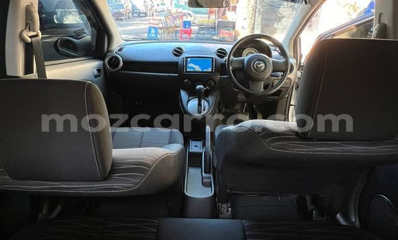 Nunua Ilio tumika Mazda Demio Fedha Gari ndani ya Maputo nchini Maputo Nunua Ilio tumika Mazda Demio Fedha Gari ndani ya Maputo nchini Maputo