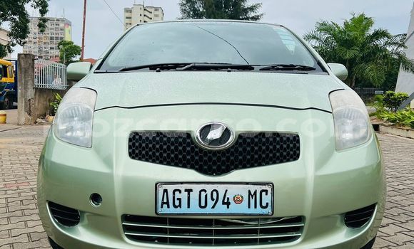 Comprar Usado Toyota Vitz Verde Carro em Maputo em Maputo Comprar Usado Toyota Vitz Verde Carro em Maputo em Maputo