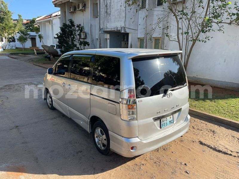 Big with watermark toyota noah maputo maputo 24482