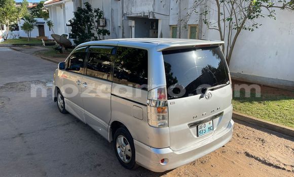 Comprar Usado Toyota Noah Prata Carro em Maputo em Maputo Comprar Usado Toyota Noah Prata Carro em Maputo em Maputo