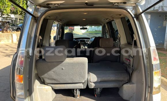 Comprar Usado Toyota Noah Prata Carro em Maputo em Maputo Comprar Usado Toyota Noah Prata Carro em Maputo em Maputo