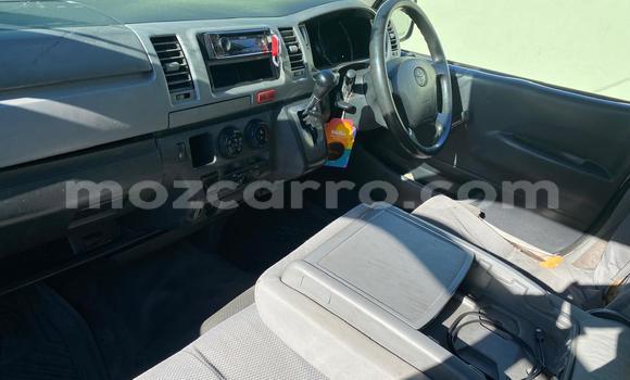 Buy Used Toyota Hiace Silver Car in Maputo in Maputo Buy Used Toyota Hiace Silver Car in Maputo in Maputo