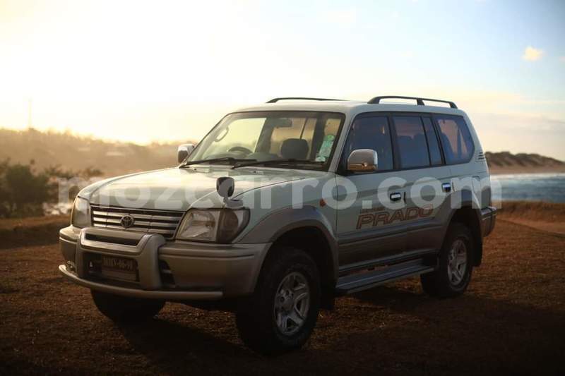 Big with watermark toyota land cruiser prado maputo maputo 24484