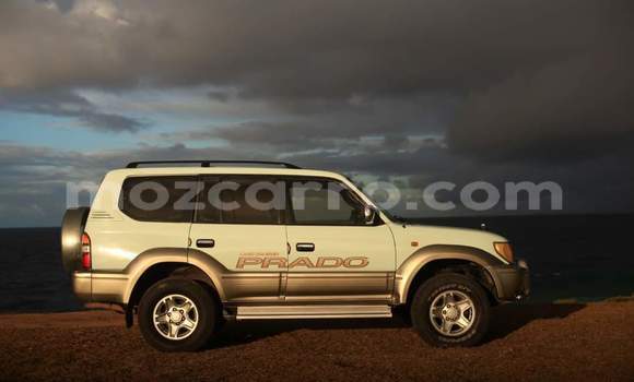 Tenga Tsaru Toyota Land Cruiser Prado Zvimwe Mota in Maputo in Maputo Tenga Tsaru Toyota Land Cruiser Prado Zvimwe Mota in Maputo in Maputo