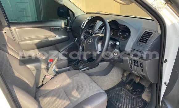 Buy Used Toyota Hilux White Car in Maputo in Maputo Buy Used Toyota Hilux White Car in Maputo in Maputo