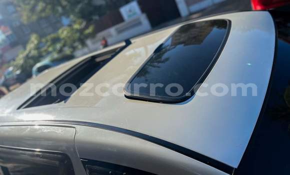 Nunua Ilio tumika Toyota Alphard Nyeupe Gari ndani ya Maputo nchini Maputo Nunua Ilio tumika Toyota Alphard Nyeupe Gari ndani ya Maputo nchini Maputo