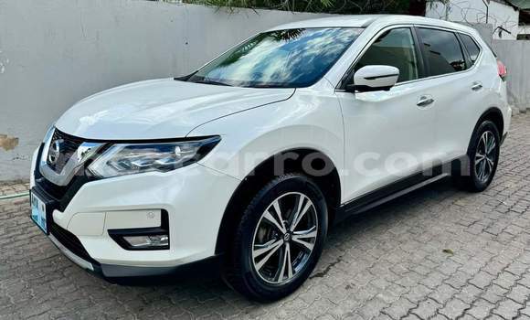 Tenga Tsaru Nissan X-Trail Chena Mota in Maputo in Maputo