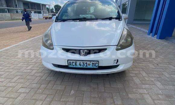 Buy Used Honda Fit White Car in Maputo in Maputo Buy Used Honda Fit White Car in Maputo in Maputo