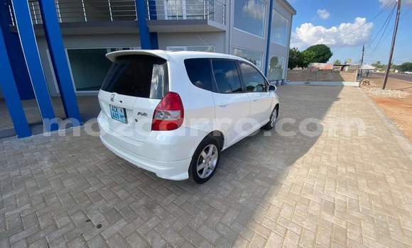 Buy Used Honda Fit White Car in Maputo in Maputo Buy Used Honda Fit White Car in Maputo in Maputo