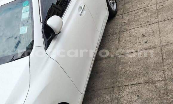 Nunua Ilio tumika Toyota Mark X Nyeupe Gari ndani ya Maputo nchini Maputo Nunua Ilio tumika Toyota Mark X Nyeupe Gari ndani ya Maputo nchini Maputo