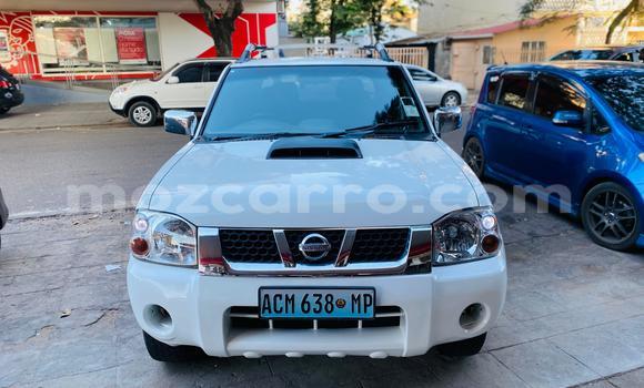 Comprar Usado Nissan Hardbody Branco Carro em Maputo em Maputo Comprar Usado Nissan Hardbody Branco Carro em Maputo em Maputo
