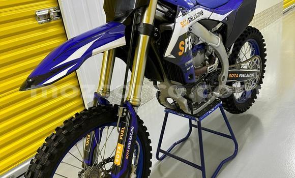 Comprar Usado Yamaha YZ Azul Moto em Maputo em Maputo