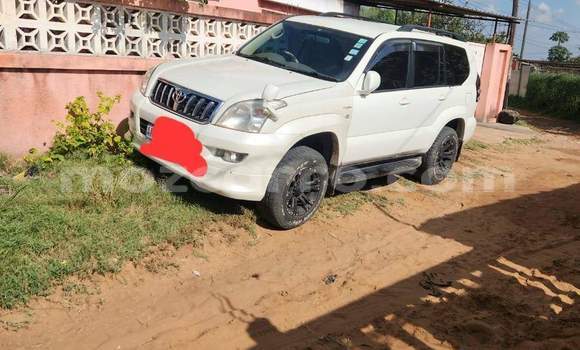 Nunua Ilio tumika Toyota Land Cruiser Prado Nyeupe Gari ndani ya Maputo nchini Maputo Nunua Ilio tumika Toyota Land Cruiser Prado Nyeupe Gari ndani ya Maputo nchini Maputo