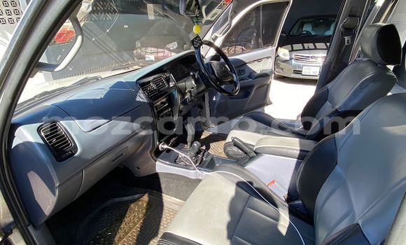 Comprar Usado Toyota Hilux Surf De outros Carro em Maputo em Maputo Comprar Usado Toyota Hilux Surf De outros Carro em Maputo em Maputo