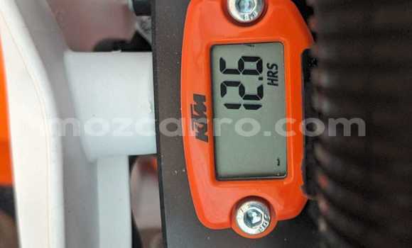 Nunua Ilio tumika KTM 450 Beige Bike ndani ya Maputo nchini Maputo Nunua Ilio tumika KTM 450 Beige Bike ndani ya Maputo nchini Maputo