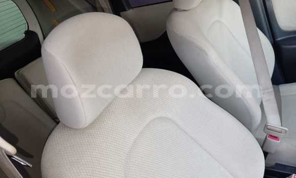 Nunua Ilio tumika Toyota Ractis Nyeupe Gari ndani ya Maputo nchini Maputo Nunua Ilio tumika Toyota Ractis Nyeupe Gari ndani ya Maputo nchini Maputo