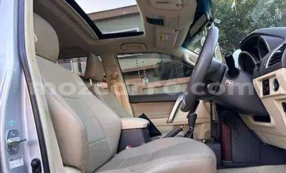 Tenga Tsaru Toyota Land Cruiser Prado Zvimwe Mota in Maputo in Maputo Tenga Tsaru Toyota Land Cruiser Prado Zvimwe Mota in Maputo in Maputo