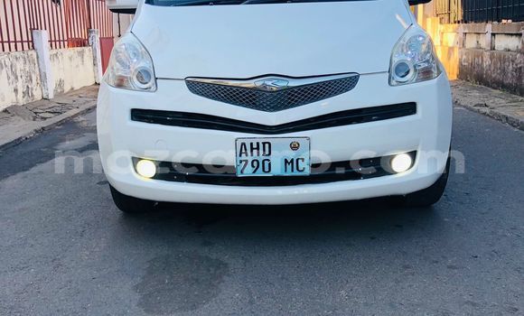 Comprar Usado Toyota Ractis Branco Carro em Maputo em Maputo