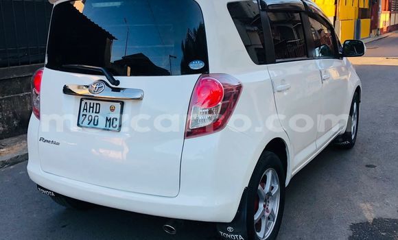 Buy Used Toyota Ractis White Car in Maputo in Maputo Buy Used Toyota Ractis White Car in Maputo in Maputo