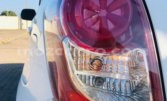 Buy Used Toyota Ractis White Car in Maputo in Maputo Buy Used Toyota Ractis White Car in Maputo in Maputo