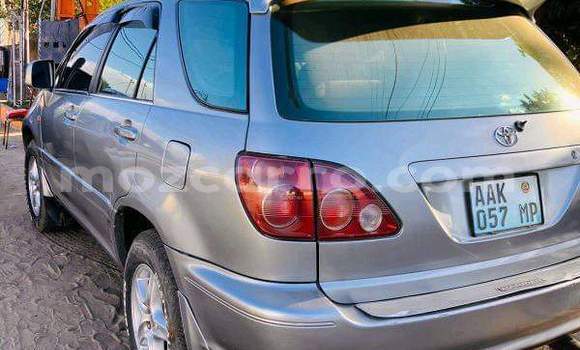 Buy Used Toyota Harrier Other Car in Maputo in Maputo Buy Used Toyota Harrier Other Car in Maputo in Maputo
