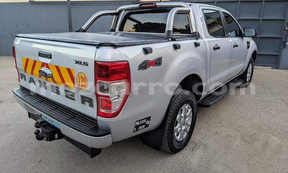 Tenga Tsaru Ford Ranger Zvimwe Mota in Maputo in Maputo Tenga Tsaru Ford Ranger Zvimwe Mota in Maputo in Maputo