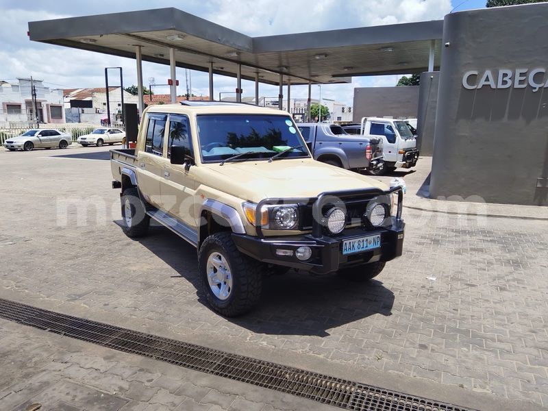 Big with watermark toyota hilux maputo maputo 24558