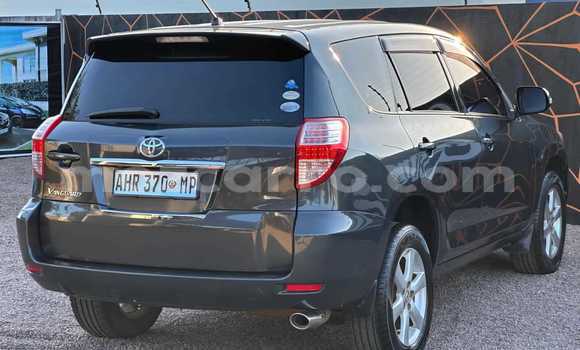 Comprar Usado Toyota Vanguard Prata Carro em Maputo em Maputo Comprar Usado Toyota Vanguard Prata Carro em Maputo em Maputo