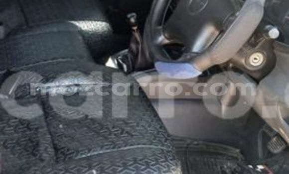 Nunua Ilio tumika Isuzu KB Nyeupe Gari ndani ya Maputo nchini Maputo Nunua Ilio tumika Isuzu KB Nyeupe Gari ndani ya Maputo nchini Maputo