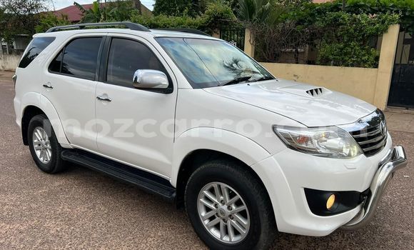 Comprar Novo Toyota Fortuner Branco Carro em Maputo em Maputo Comprar Novo Toyota Fortuner Branco Carro em Maputo em Maputo