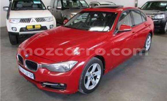 Tenga Tsaru BMW 3-Series Tsvuku Mota in Chokwe in Gaza Tenga Tsaru BMW 3-Series Tsvuku Mota in Chokwe in Gaza