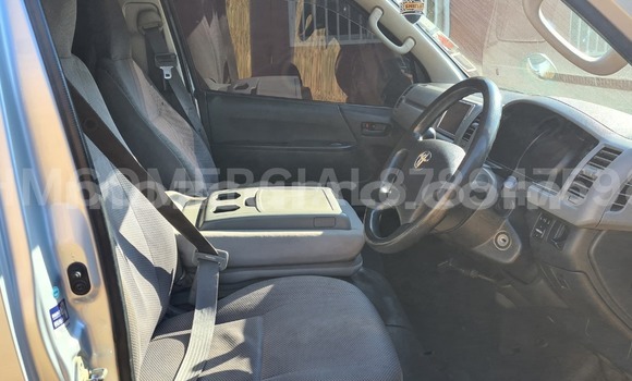 Comprar Usado Toyota Hiace Prata Carro em Maputo em Maputo Comprar Usado Toyota Hiace Prata Carro em Maputo em Maputo