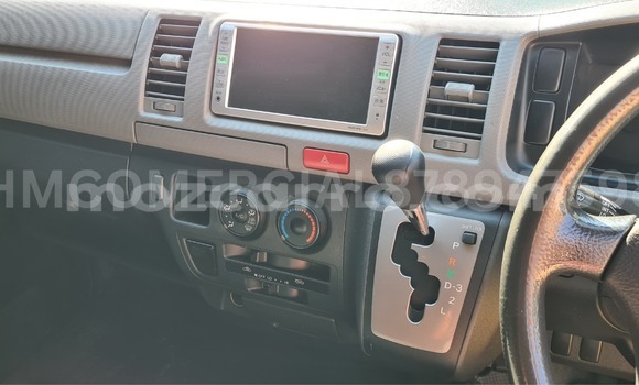 Comprar Usado Toyota Hiace Prata Carro em Maputo em Maputo Comprar Usado Toyota Hiace Prata Carro em Maputo em Maputo