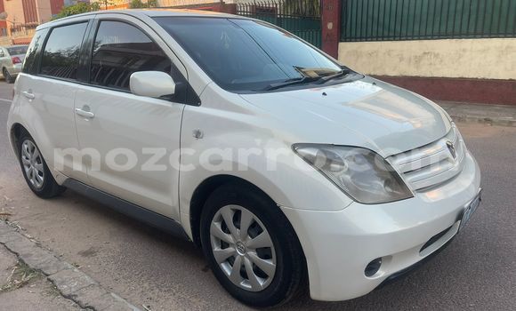 Nunua Ilio tumika Toyota IST Nyeupe Gari ndani ya Maputo nchini Maputo Nunua Ilio tumika Toyota IST Nyeupe Gari ndani ya Maputo nchini Maputo