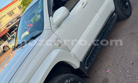 Comprar Usado Toyota Land Cruiser Prado Branco Carro em Maputo em Maputo Comprar Usado Toyota Land Cruiser Prado Branco Carro em Maputo em Maputo