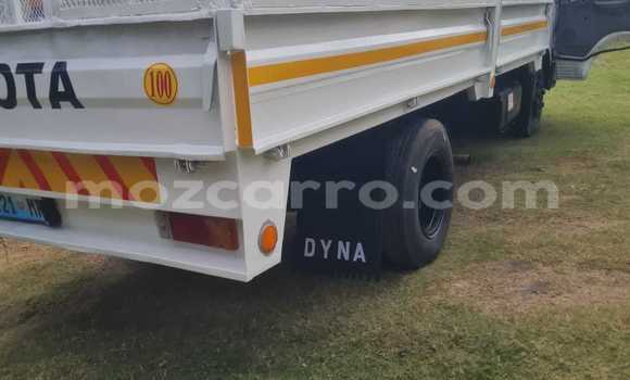 Buy Used Toyota Dyna White Car in Maputo in Maputo Buy Used Toyota Dyna White Car in Maputo in Maputo