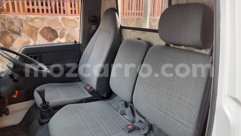 Big with watermark toyota hiace nampula mocambique 24587