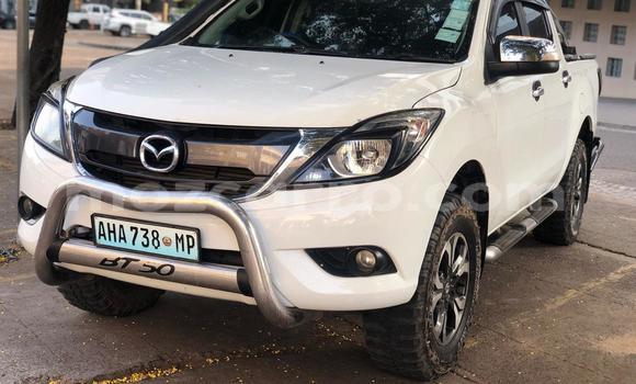 Tenga Tsaru Mazda BT-50 Chena Mota in Maputo in Maputo Tenga Tsaru Mazda BT-50 Chena Mota in Maputo in Maputo