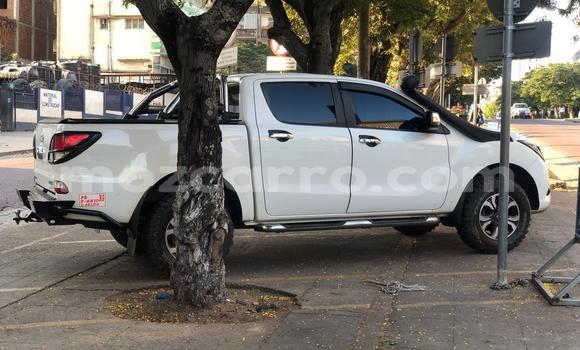 Tenga Tsaru Mazda BT-50 Chena Mota in Maputo in Maputo Tenga Tsaru Mazda BT-50 Chena Mota in Maputo in Maputo