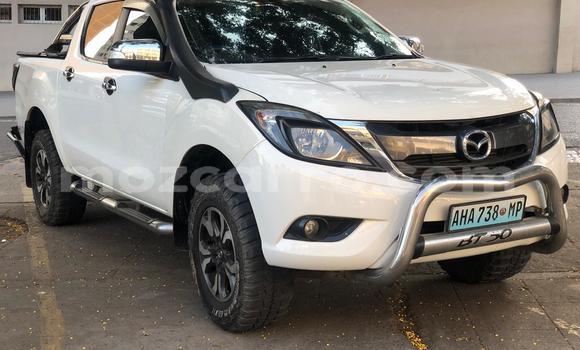 Tenga Tsaru Mazda BT-50 Chena Mota in Maputo in Maputo Tenga Tsaru Mazda BT-50 Chena Mota in Maputo in Maputo