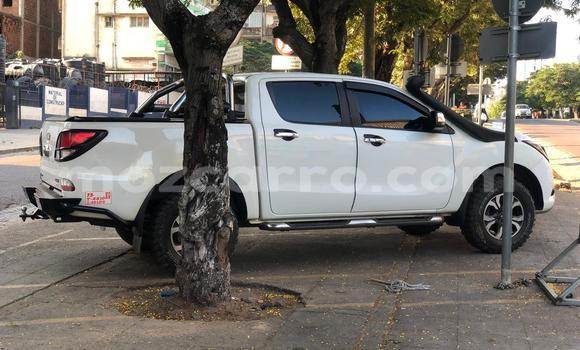 Tenga Tsaru Mazda BT-50 Chena Mota in Maputo in Maputo Tenga Tsaru Mazda BT-50 Chena Mota in Maputo in Maputo