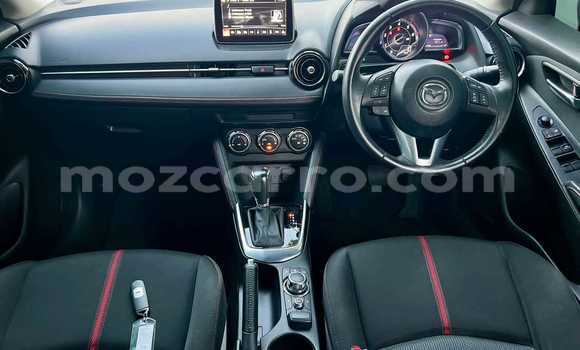 Comprar Usado Mazda Demio Azul Carro em Maputo em Maputo Comprar Usado Mazda Demio Azul Carro em Maputo em Maputo