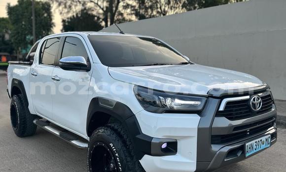 Nunua Ilio tumika Toyota Hiluxe Revo Nyeupe Gari ndani ya Maputo nchini Maputo Nunua Ilio tumika Toyota Hiluxe Revo Nyeupe Gari ndani ya Maputo nchini Maputo