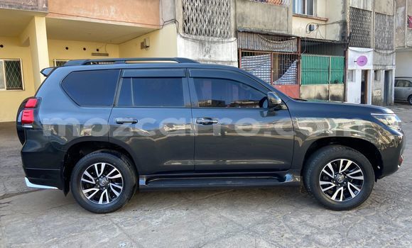 Nunua Ilio tumika Toyota Land Cruiser Prado Fedha Gari ndani ya Maputo nchini Maputo Nunua Ilio tumika Toyota Land Cruiser Prado Fedha Gari ndani ya Maputo nchini Maputo