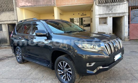Nunua Ilio tumika Toyota Land Cruiser Prado Fedha Gari ndani ya Maputo nchini Maputo Nunua Ilio tumika Toyota Land Cruiser Prado Fedha Gari ndani ya Maputo nchini Maputo