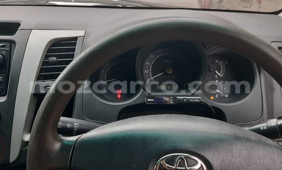 Buy Used Toyota Hilux White Car in Maputo in Maputo Buy Used Toyota Hilux White Car in Maputo in Maputo