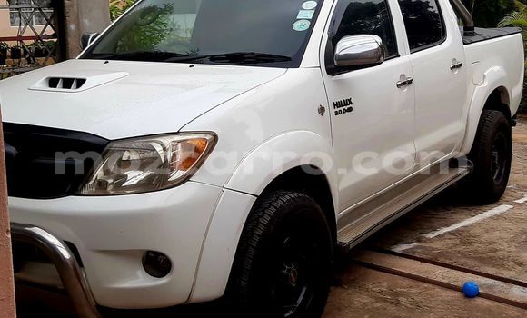 Buy Used Toyota Hilux White Car in Maputo in Maputo Buy Used Toyota Hilux White Car in Maputo in Maputo