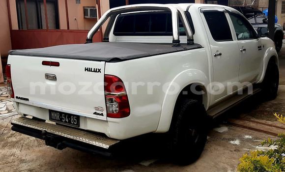 Buy Used Toyota Hilux White Car in Maputo in Maputo Buy Used Toyota Hilux White Car in Maputo in Maputo
